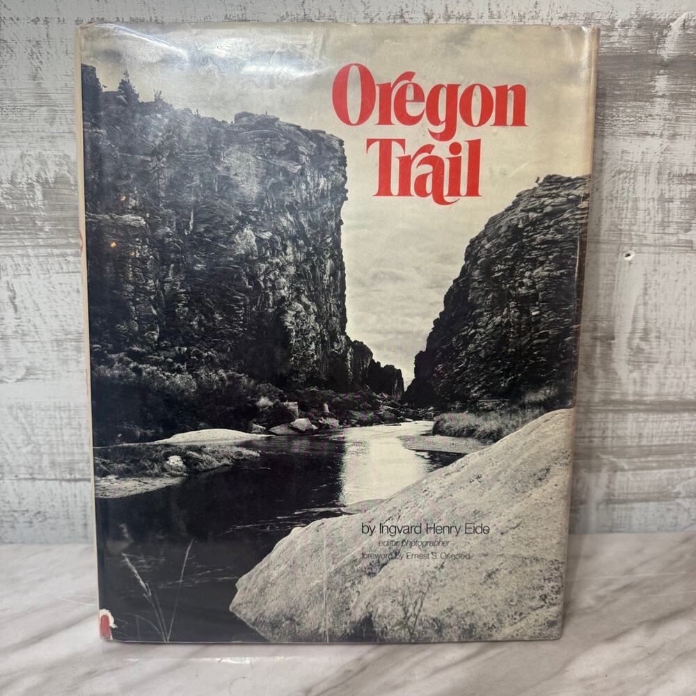 Oregon Trail — Vintage Hardcover Book by Ingvard Henry Eide